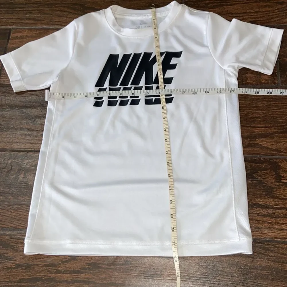 Nike Dri-Fit Shirt Kids Size M